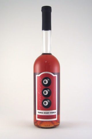 Triple Eight Cranberry - 750ml